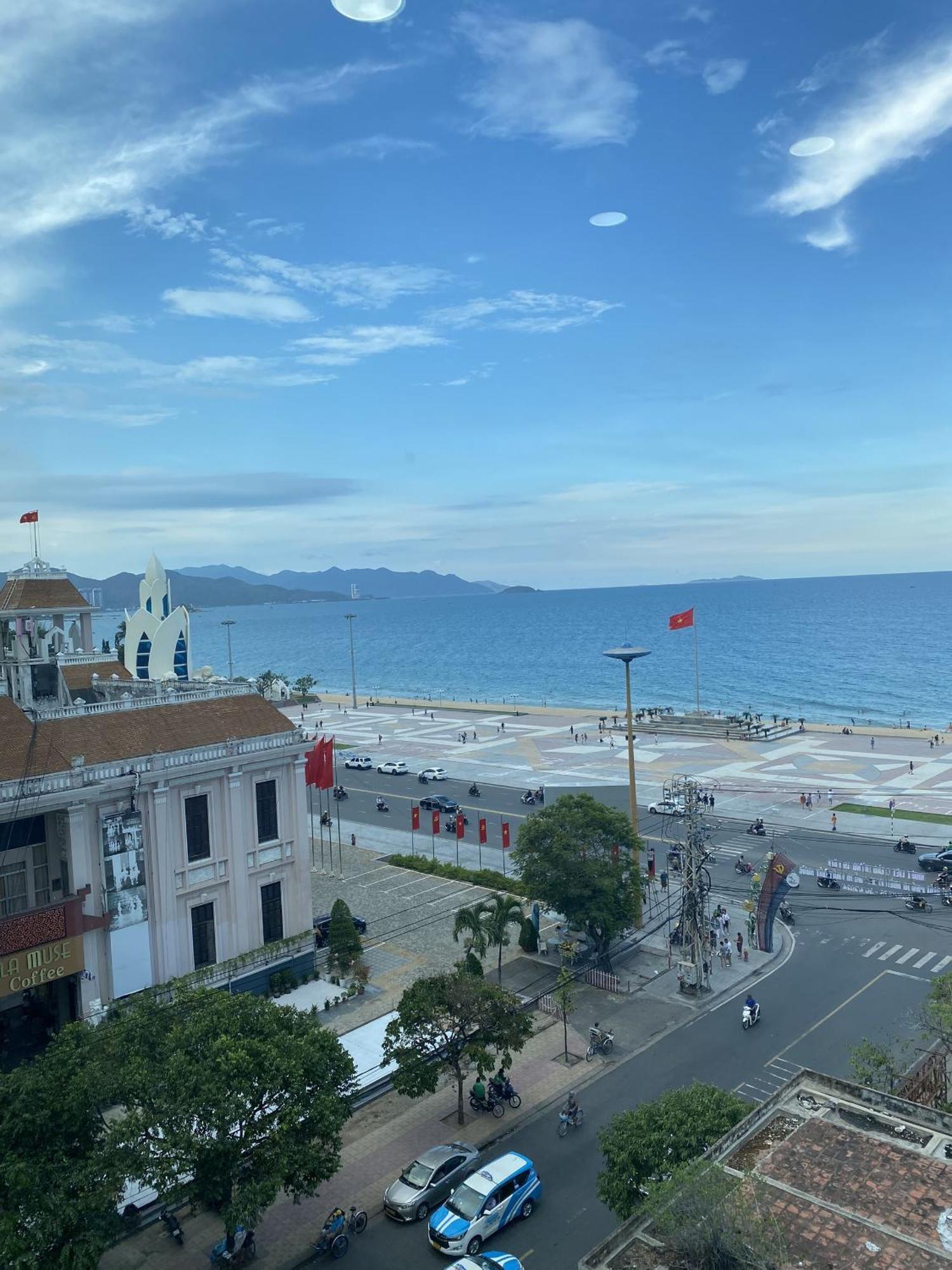 Happy Light Central Nha Trang Exterior photo