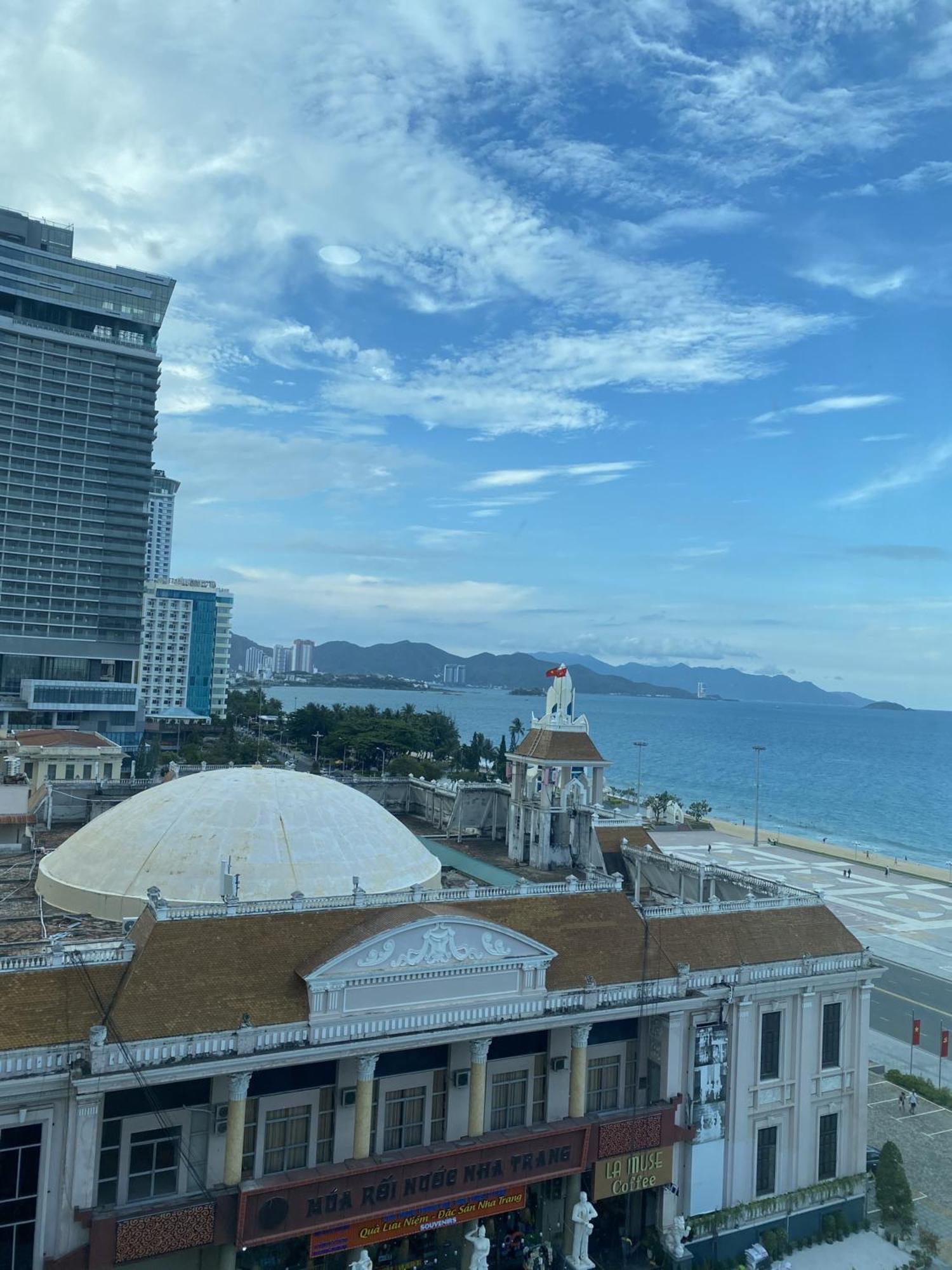 Happy Light Central Nha Trang Exterior photo