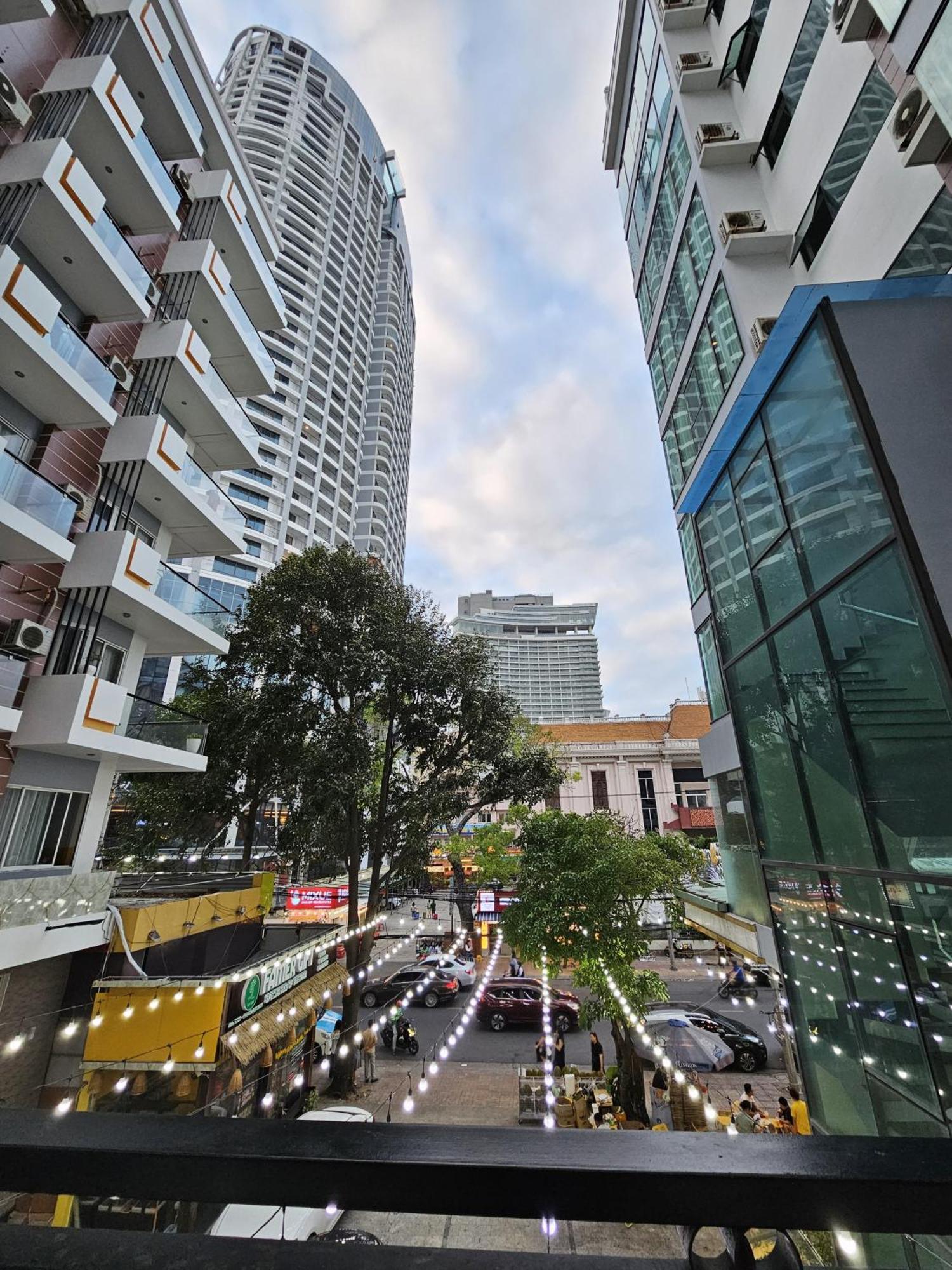 Happy Light Central Nha Trang Exterior photo